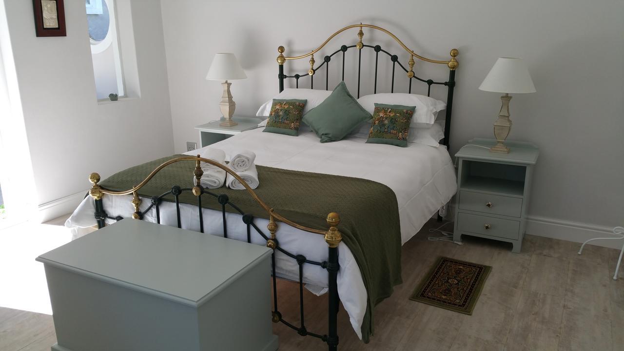 Bergview Guesthouse Свеллендам Экстерьер фото